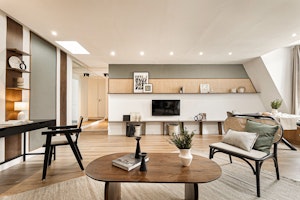 Boulevard Chic image 4