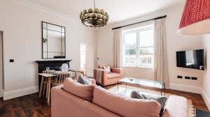 Redland Blush image 1