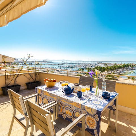 Make every meal alfresco on the private terrace