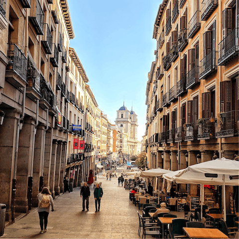 Enjoy your stay in the heart of Madrid – you're an easy walk from the Royal Palace and Plaza Mayor