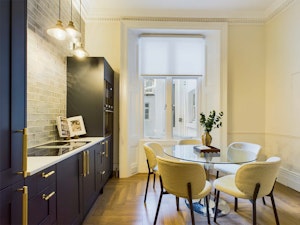 Knightsbridge Elegance image 10