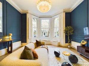 Knightsbridge Elegance image 7