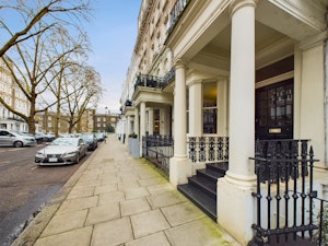 Knightsbridge Elegance image 3