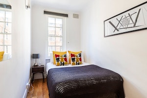 Queensway Oasis image 15