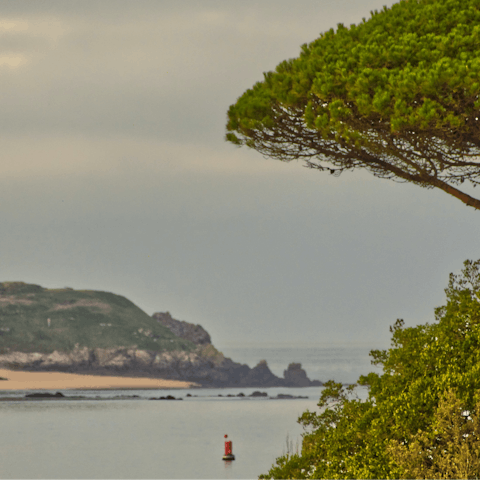 Experience the refreshing spirit of coastal living from the Côtes d'Armor