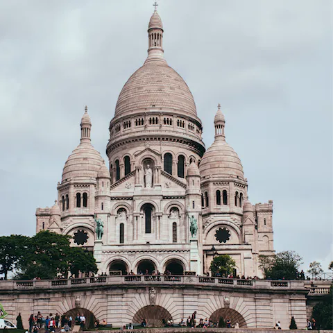 Visit the Sacré Coeur, a must-see while in Paris