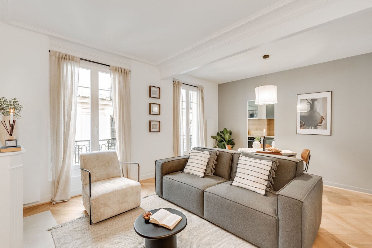 Parisian Hush, Ile-de-France