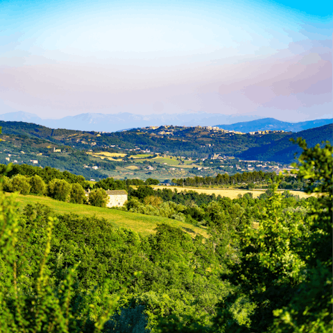 Discover the tranquil Umbrian countryside