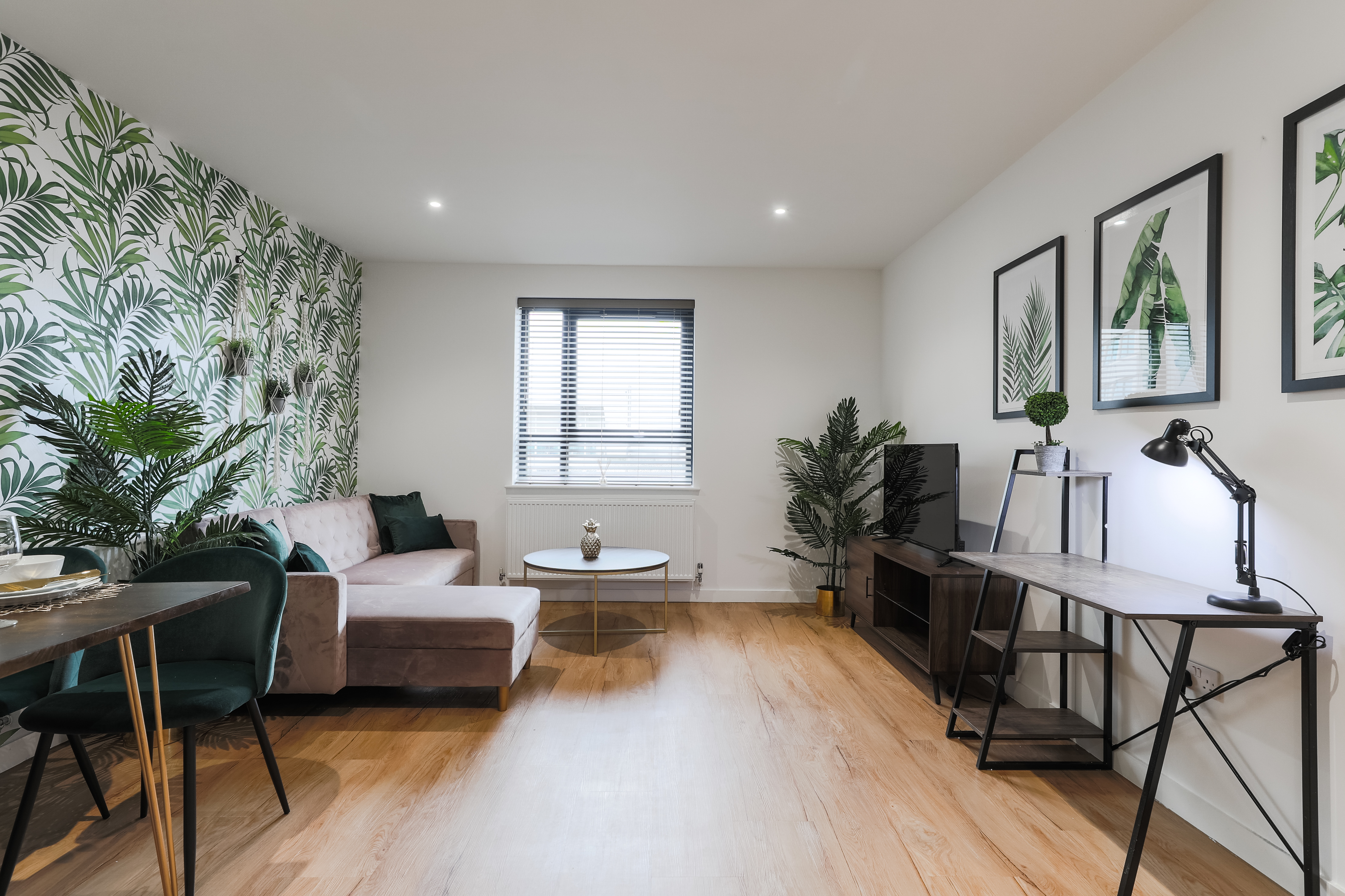 Haus of Botanica, Slough, Berkshire Plum Guide