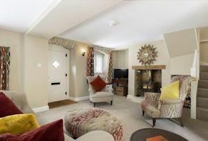 Quaint Stone Cottage image 7