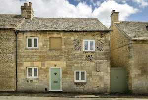 Quaint Stone Cottage image 6