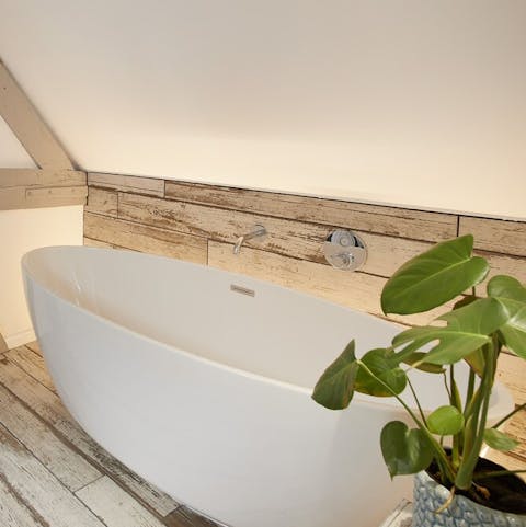 Soak in the contemporary freestanding bath