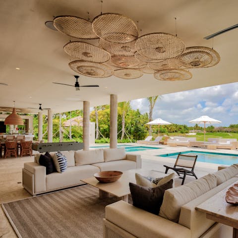 Eat, play, and socialise in this covered outdoor space