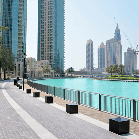 Stay in the heart of Dubai Marina
