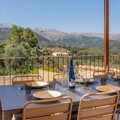 Guests appreciated the home's location in a quiet village with easy access to nearby attractions.