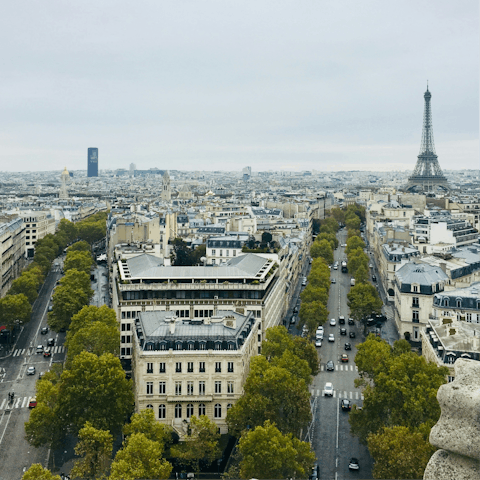 Stay in swanky Chaillot, close to Trocadéro Garden