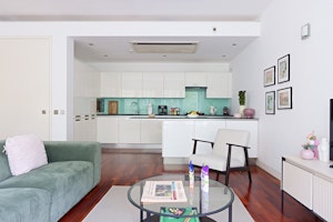 Shaftesbury Sophistication image 15