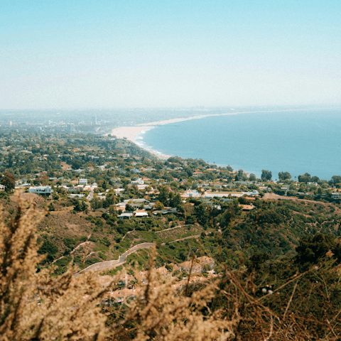 Explore Pacific Palisades, less than ten minutes from Santa Monica