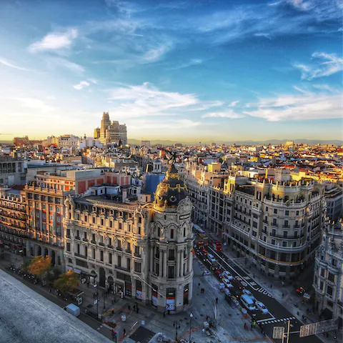 Discover the elegant boulevards, impeccable gardens and fascinating museums of Madrid