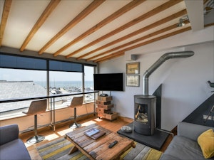 Harbour Vistas image 6