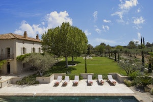 Bastide des Alpilles image 9
