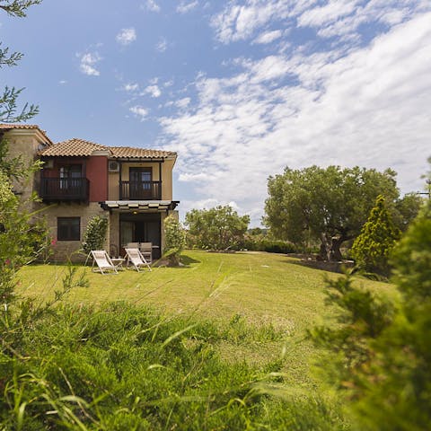 Soak up the sun in the spacious garden 