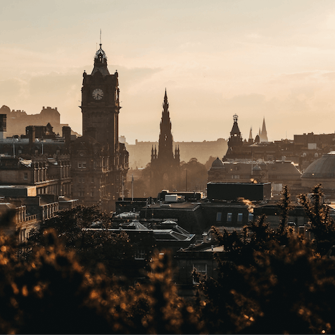 Explore this magnificent city – Edinburgh Castle is a half-hour walk from your door