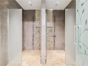 Hyde Park Grandeur image 10