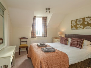 Kent Charm image 3