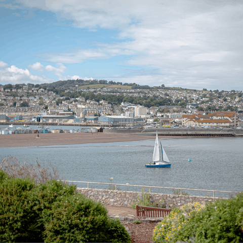 Enjoy your stay in the idyllic seaside town of Torquay