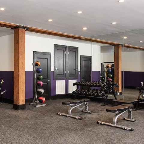 Work out in the modern guest gym