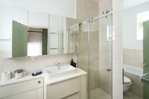 Mid-Century Royale image 2