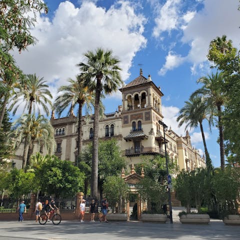 Indulge in retail therapy and fantastic cuisine in Downtown Seville