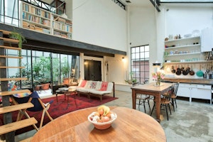 The Winter Garden Retreat image 9