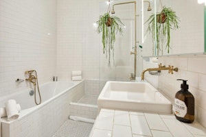 The Winter Garden Retreat image 4