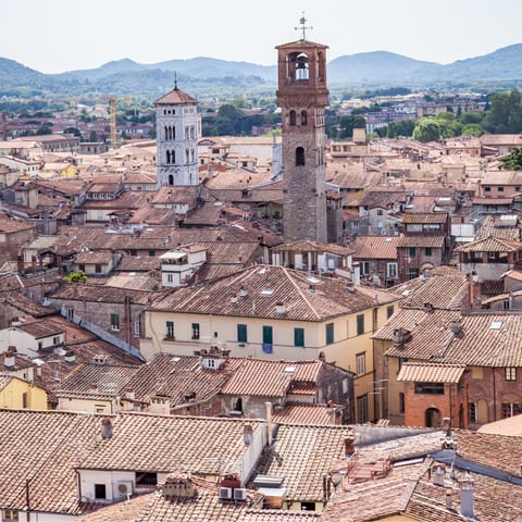 Take a day-trip to historic Lucca – you can drive there in thirty minutes