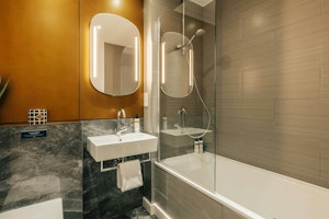 A Mayfair Mews image 14