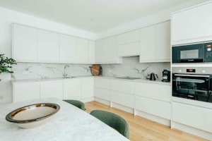 A Mayfair Mews image 10