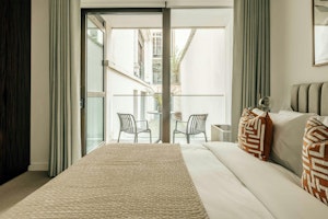 A Mayfair Mews image 8
