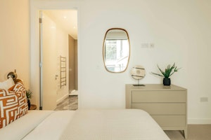 A Mayfair Mews image 4