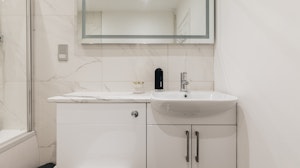 Portland Stone image 12