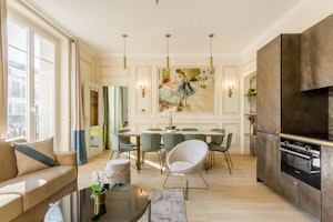 The Royal Abode image 1