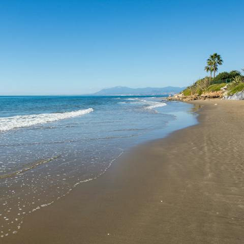 Spend the day on Calahonda Beach,  just a ten-minute walk away.