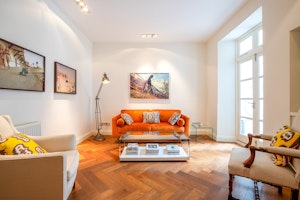 Pimlico & the Thames image 12