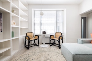 Petite & Chic image 11