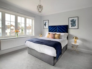 Thames Breeze image 7