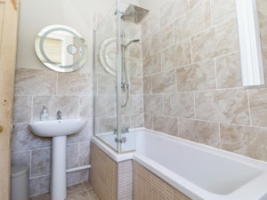 The Kent Manor image 14