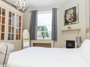The Kent Manor image 4