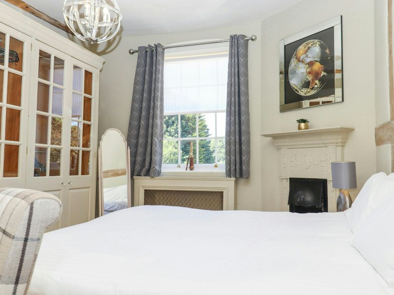 The Kent Manor additional image