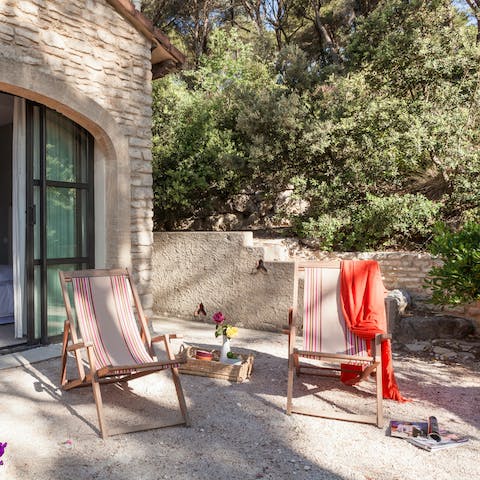 Wake up to your own private oasis each morning, where you can enjoy coffee and pastries in the sunshine
